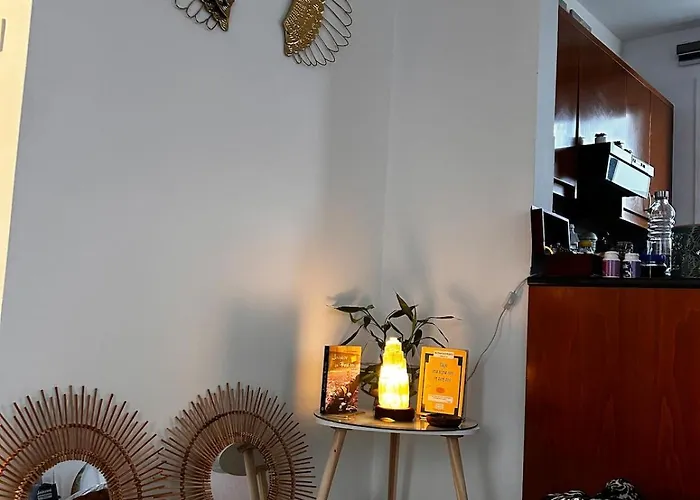 アパート Makenzy 2 Bedrooms For Rent ラルナカ