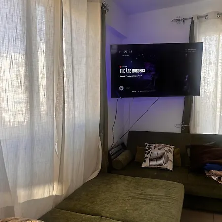 Apartment Makenzy 2 Bedrooms For Rent Larnaca